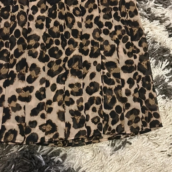 Leopard Print Tommy Hilfiger Skirt - Picture 2 of 4